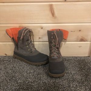 Winter boots